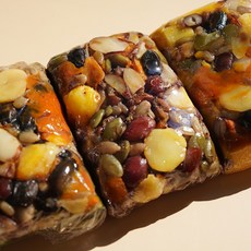 밀레의공방 아침 식사대용 수제 삼색 영양떡 영양찰떡 1kg 2kg, 삼색영양떡 (12-15개), 1박스