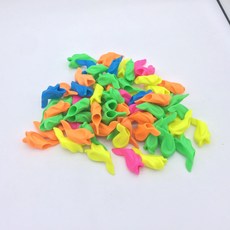兒童握筆器 鉛筆套 輔助學習正確寫字姿勢 舒適柔軟設計, 小海豚握筆器1個 顏色隨機, 1個
