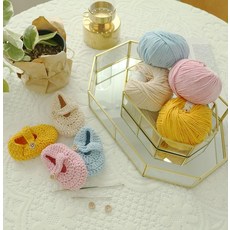 태교 DIY 뜨개빌 세트 손뜨개 패키지 아기 첫선물 덧신 울소재, 1.실1개+단추1쌍, 1개