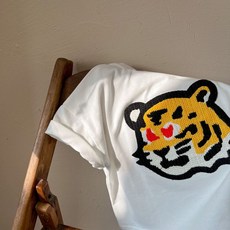 小不點兒 兒童圓領T恤，可愛小老虎刺繡造型上衣