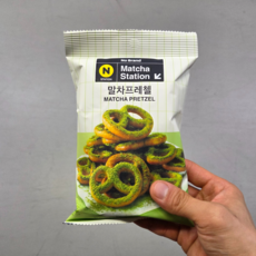 노브랜드 말차프레첼, 1개, 100g