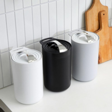 튤리 가정용 주방 밀폐 진공 음식물쓰레기통 3L, 화이트, 1개