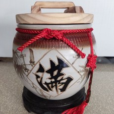 鵬宗小舖 鶯歌米甕 (8斤) - 頂級品黃梅 附贈松木蓋及紅巾繩, 1個