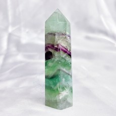 мσσи_нασ 綠紫螢石柱 六角柱狀居家擺飾, 1個