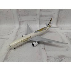 Herpa 1/500 Boeing 777F Etihad Cargo 交通工具模型, 1個