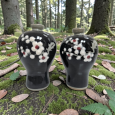 선물셋트 2개1세트 한국 수제 국산 흑상감 홍매화 도자기화병 간단한선물 의미있는선물, 흑상감홍매화