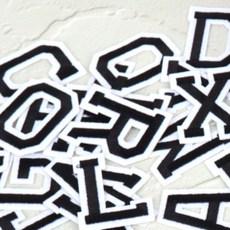 빅코난 알파벳와펜 자수패치