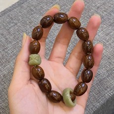 手工文玩手串，紫金鼠搭配奶綠菩提根醒獅跑環