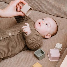 6개월 아기 소근육 치발기 실리콘 무지개 타워 블록 쌓기 완구 상상력자극, 1개