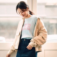 리 우먼 라운드넥 케이블 프린트 니트 스카이 블루 193397