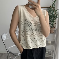 針織女款寬鬆版型鏤空網眼圈圈紗針織背心 Perit背心