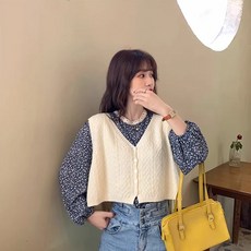 【HanVo】浪漫碎花上衣+針織背心套裝，甜美顯瘦修身穿搭，展現女生衣著魅力