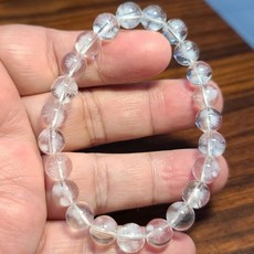 雪花白水晶手鍊，天然水晶玉石，8mm手珠，簡約清新設計，展現優雅氣質，特賣優惠中。