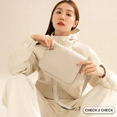 CHECK 2 CHECK 簡約純色休閒包，輕巧舒適，時尚百搭