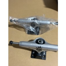 進口滑板支架 destructor 支架 單空 雙翹 5.25吋 適配8.0板面 全新, 如圖所示, 1個