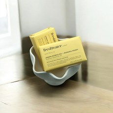 Freshwater Farm 프레쉬워터팜 천연 오일 블렌딩 바디 클렌징 비누 케어 레몬머틀 오일 마누카 허니 바디바 비누 200g, 1병