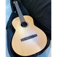 Godin Presentation QIT 全尺寸古典吉他 附原廠軟盒, 1個