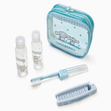 딜리고 시나모롤 트래블 여행용 세면도구 공병 세트 공병세트 용기 수영장