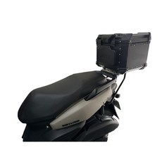 新北新莊箱架屋 BWS 七期 水冷 後架 漢堡架 途者 43L 黑 鋁箱 靠背 (附白鐵不鏽鋼底板), 黑色