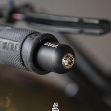 Ghost Factory 白鐵平衡端子, 1個, 白鐵黑化,M8 黑螺絲