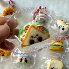 여러가지 음식 스퀴시 딸기 계란 케이크 스시 모찌, 라이트 그린