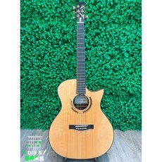 Tai Guitar 手工琴 (German Spruce Top Madagascar Rosewood Back & Sides), 1個