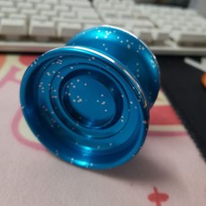 臺灣出貨 新款2025 【1829人收藏】悠悠球金屬花式競技YOYO高級專業比賽睡眠超長閤金溜溜球兒童, 1個, ly藍點