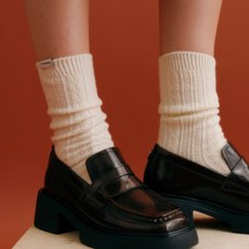 질스튜어트 선물박스포장여성 로고라벨 베이지 꽈배기 울혼방 장목양말 2종세트JASS5F030I2 401138