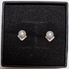 도금 V라인 진주 귀걸이 / 알러지프리 감성 이어링 + 선물용 케이스 포함