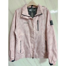 ONE BOY 女款運動風衣外套 粉色格紋 輕盈透氣 連帽設計