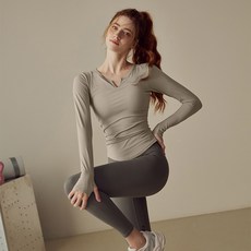 투니스 여성 브이넥 단색 슬림핏 쿨링 요가복 긴소매 티셔츠 브라 패드 포함