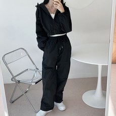 女款尼龍短版連帽拉鍊外套 寬鬆版型運動上下套裝
