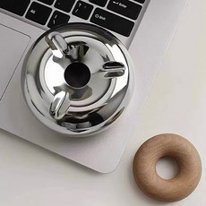 不鏽鋼煙灰缸 菸灰缸 甜甜圈造型 金屬質感 桌面擺件 防摔耐用 SL020, 1個, 銀色