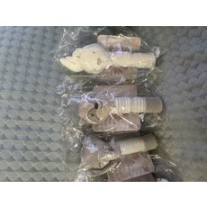 BB 嬰兒玩具驢子造型搖鈴，柔軟舒適，刺激聽覺發展，安全無毒材質, 1個, 狸貓（中間）