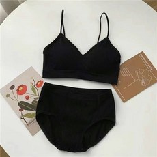 少女運動內衣套裝 台灣發貨 美背設計 無鋼圈透氣 細吊帶裹胸 薄海綿內衣 抑菌內褲