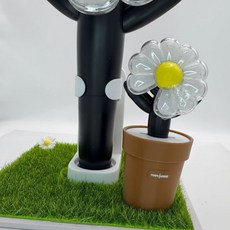 BIGBANG 權誌龍G-DRAGON鑰匙扣小花盆底座gd花盆小雛菊GD花盆掛件週邊同款, 1個, 鑰匙扣【只有小花盆】, Brown