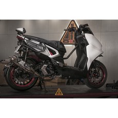 翔哥精選IIASM Force2.0側保桿 馬鞍架 側貨架 水冷BWS 側架 force2 側保桿 山葉 augur, 1個, 保桿含Force2專用配件