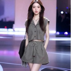 鹽系時尚套裝女 短褲兩件套