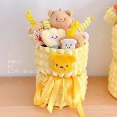 黃油小熊玩偶卡通花束公仔可愛畢業閨蜜送女生日情人兒童節禮物, 黃油小熊泡芙格 小號 送禮袋+燈串+賀卡:如圖所示