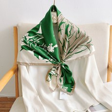 보스케 빅사이즈 정사각 실크 스카프 오피스룩