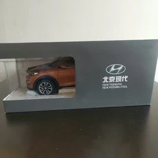 다이캐스트 1:18 체중계 베이징 현대 뉴 투싼 합금 정적 자동차 모델 선풍기 취미 컬렉션 SUV 왜건 기념품, 01 B Spot Goods