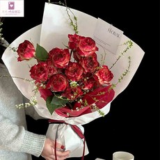 KiKi 新產品 花束 永生花 花束 送女友閨蜜 高級感 創意 玫瑰花 模擬香皂花 生日禮物, 初雪-【玉樹銀花】11朵混搭花束（花+配