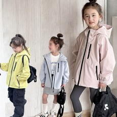 兒童輕便防風外套，帶帽拉鍊設計，多色可選，戶外運動必備