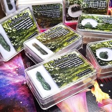 土桑精選捷克隕石(Moldavite) 2200/1600/1000 協助轉化的療癒之石 聖哲曼, 1個, 1000