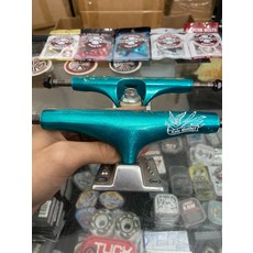 雷橋 thunder T橋 滑板進口橋 鍛造底座 尺寸147 PU輪 簽名款, 如圖所示, 1個