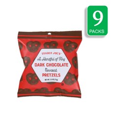 트레이더조 핸드플 오브 타이니 다크 초콜릿 미니 프레첼, 9개, 71g