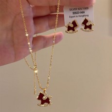 ROYALBELLE 큐빅 말 모양 미니 목걸이 귀걸이 세트 U02010705