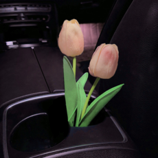 汽車擺件 創意香薰裝飾女士車內飾品, 2支粉尖鬱金香（單花束）