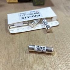 士林電機 FHD-A32底座 32A直流保險絲 - 全電行, 1個, 16A保險絲1個