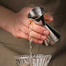 릴스베이 황금비율 듀얼 눈금 폭탄주잔 소맥 제조 술잔 믹스 계량컵 집들이 선물 홈바 인테리어, 1개, 실버